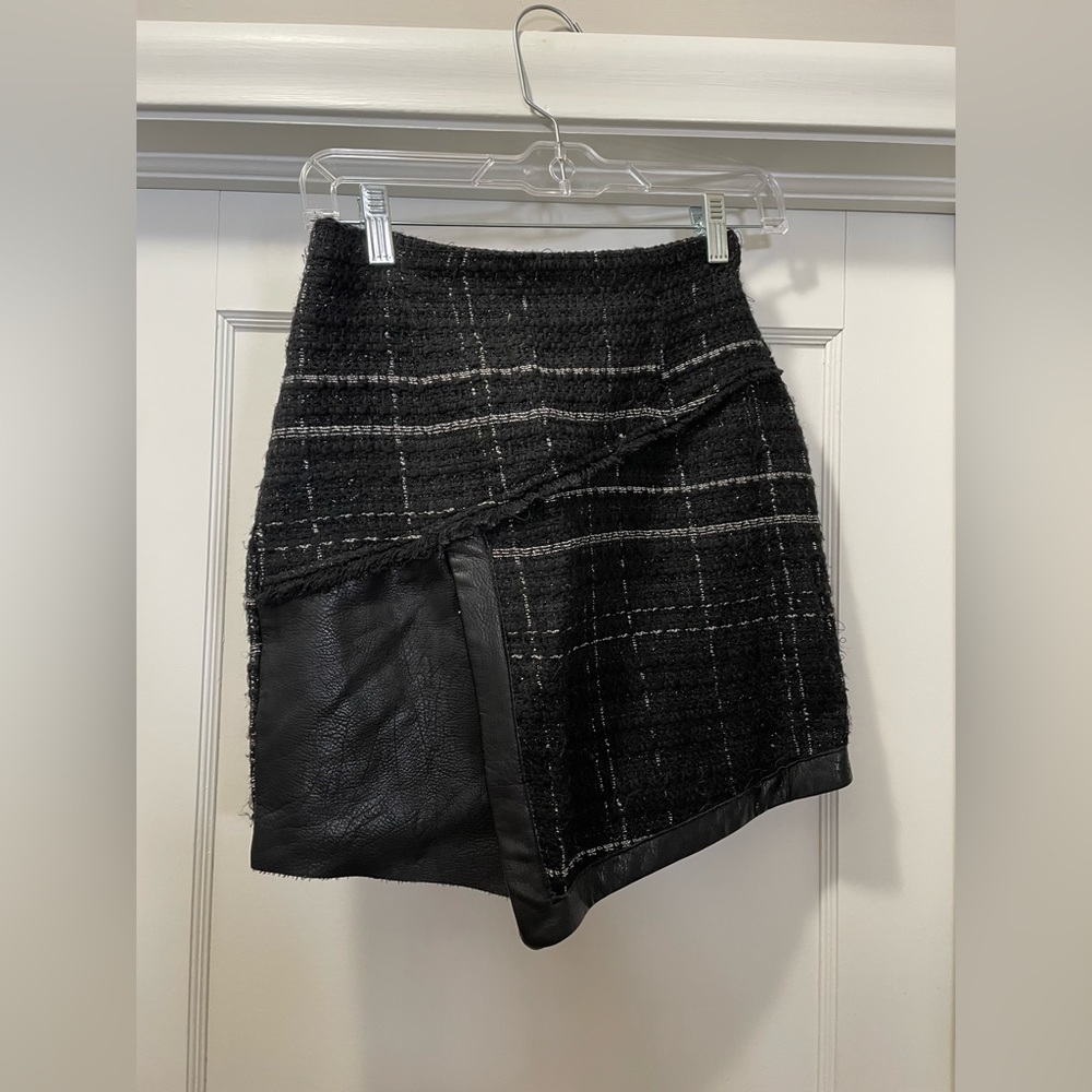 ZARA Basic Collection Skirt - Picture 4 of 4